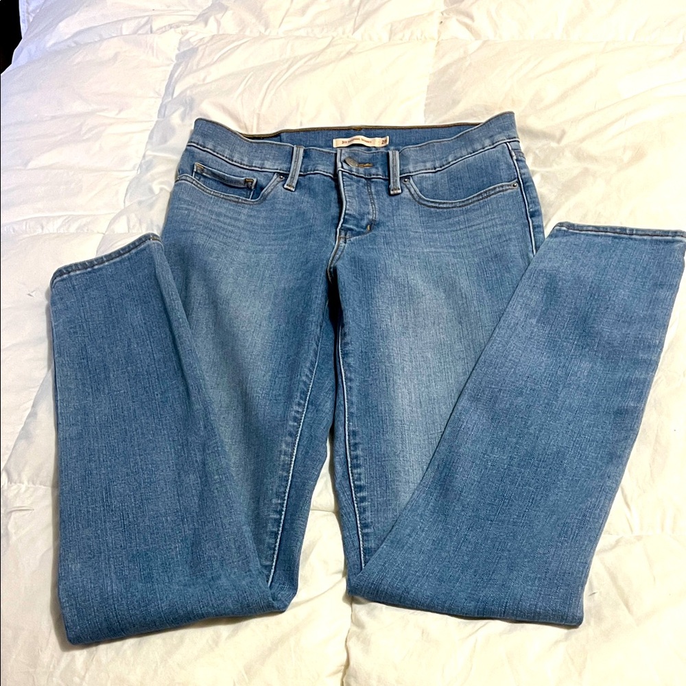 Levi’s 311 Shaping Skinny Jeans Size 28 EUC lots of Stretch 32 inch inseam